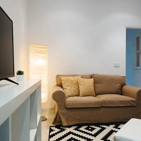 Holi-rent Lanza Seville